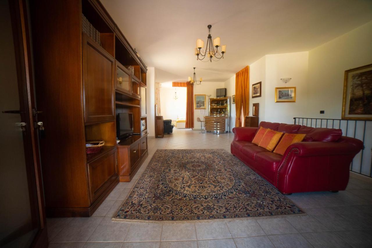 Villa Patrizia-Luxury Villa Mottola Kültér fotó